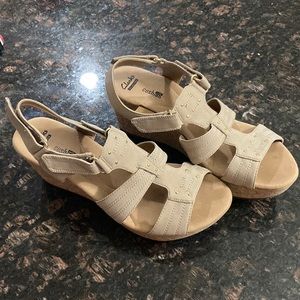 Clarks Collection Wedges Soft  Cushion